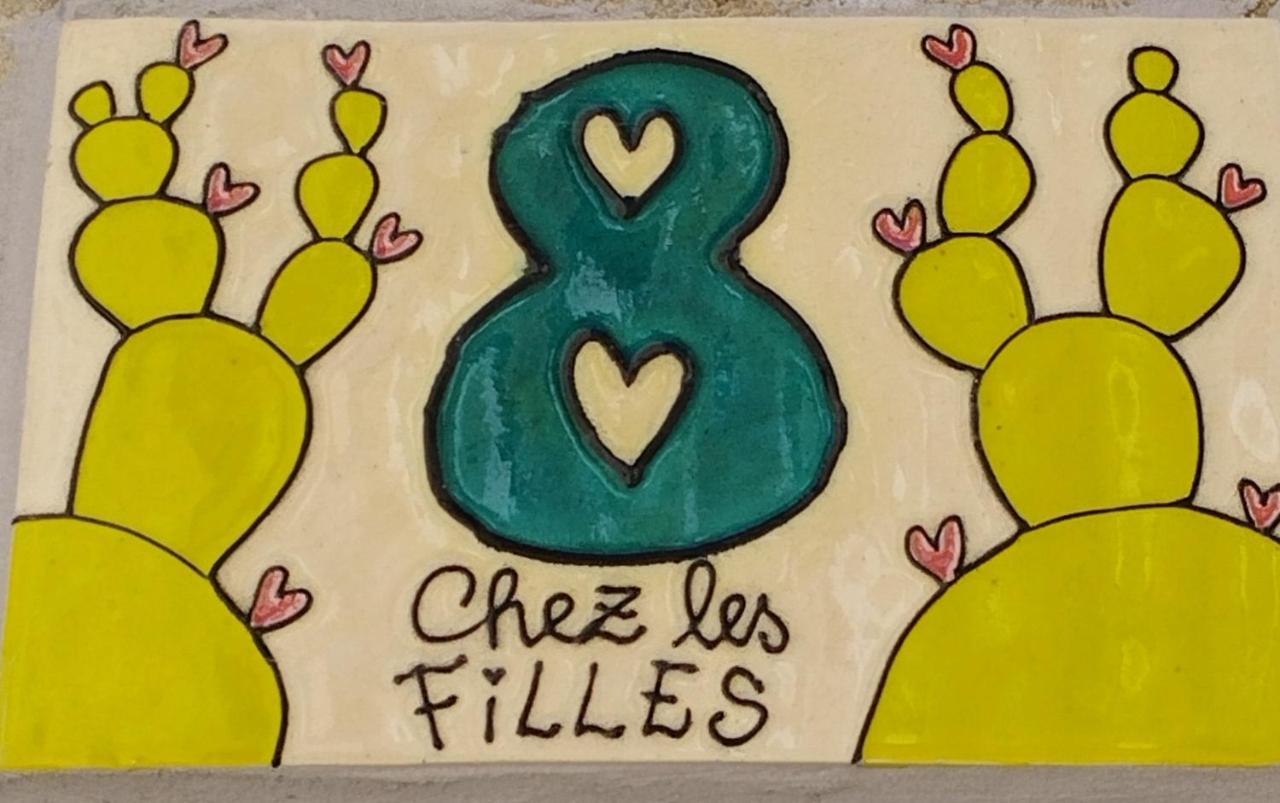 Chez Les Filles Bed & Breakfast Dions Exterior photo